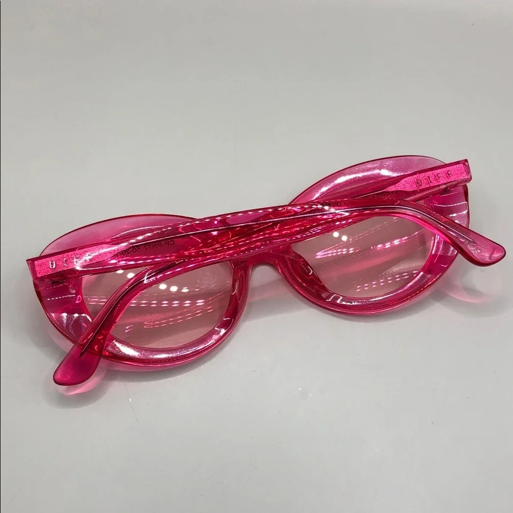 Diff Eyewear Olivia Pink Crystal Sunglasses Oval Trendy